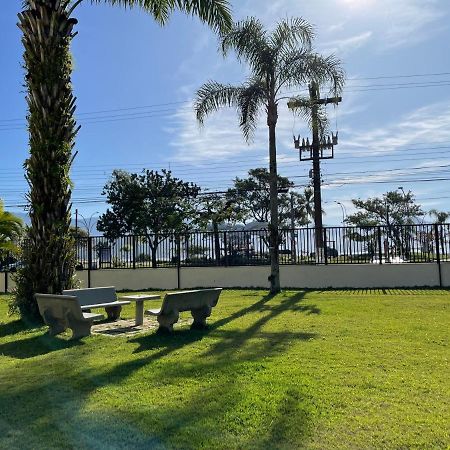 Apartamento Ubatuba, Itagua, Bem Localizado, Duas Vagas De Garagem Eksteriør bilde