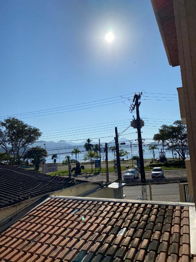 Apartamento Ubatuba, Itagua, Bem Localizado, Duas Vagas De Garagem Eksteriør bilde