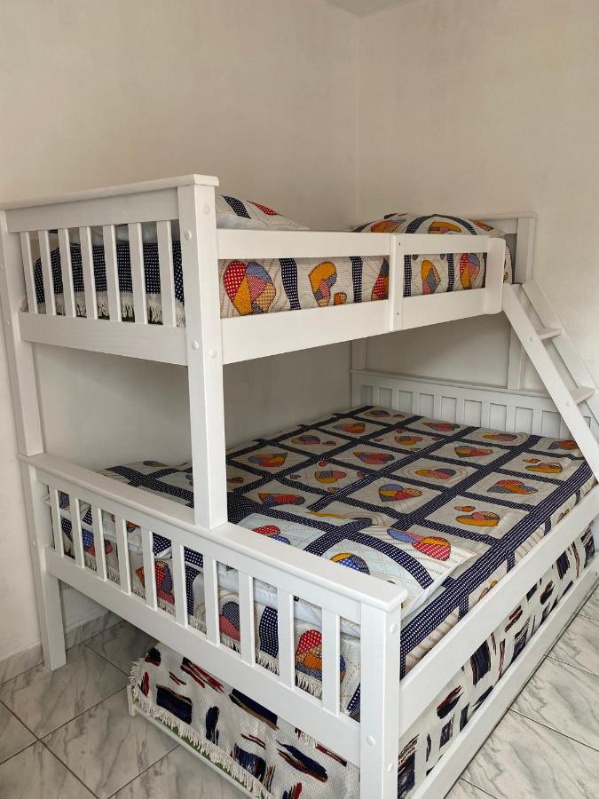 Apartamento Ubatuba, Itagua, Bem Localizado, Duas Vagas De Garagem Eksteriør bilde