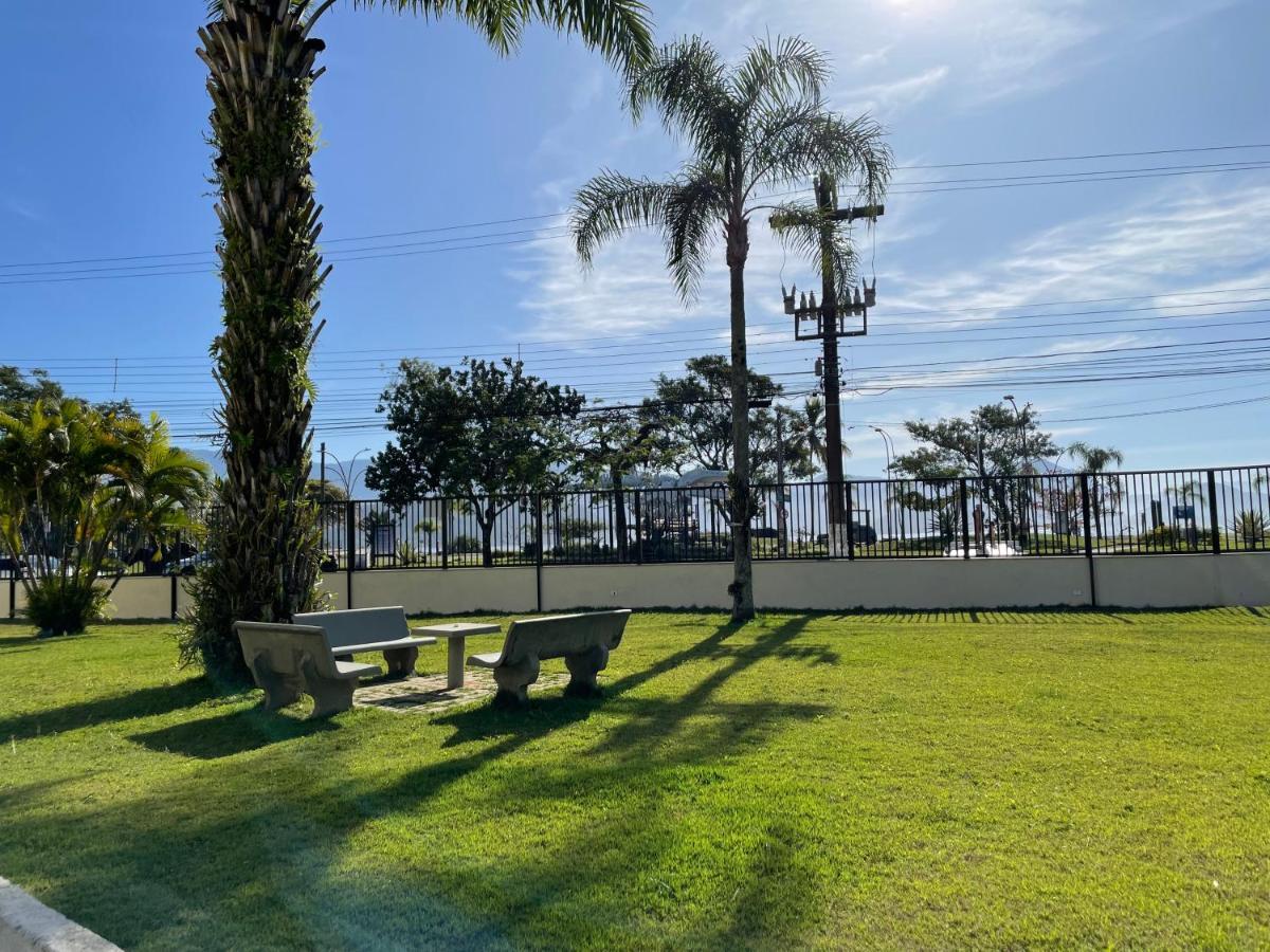 Apartamento Ubatuba, Itagua, Bem Localizado, Duas Vagas De Garagem Eksteriør bilde